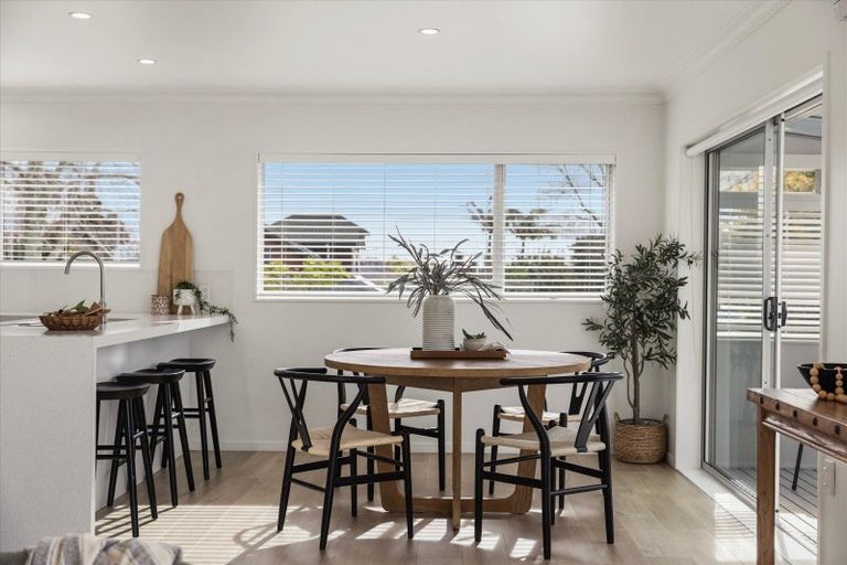 Photo of property in 30 Edgecumbe Road, Tauranga, 3110