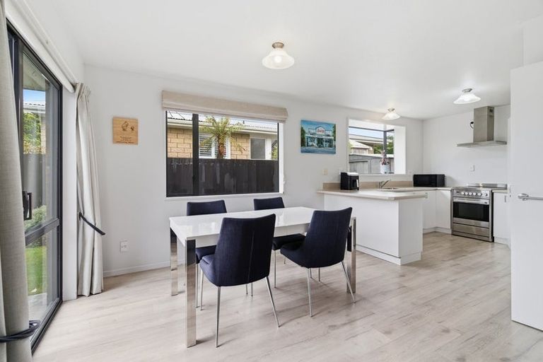 Photo of property in 65 Fern Drive, Halswell, Christchurch, 8025