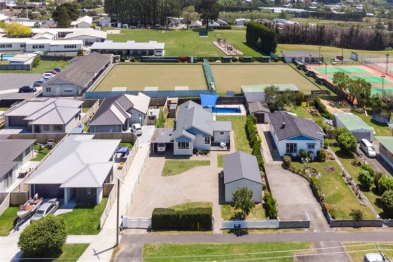 Photo of property in 16 Park Road, Katikati, 3129