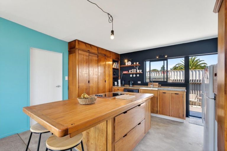 Photo of property in 414 Main Road North, Bay View, Napier, 4104