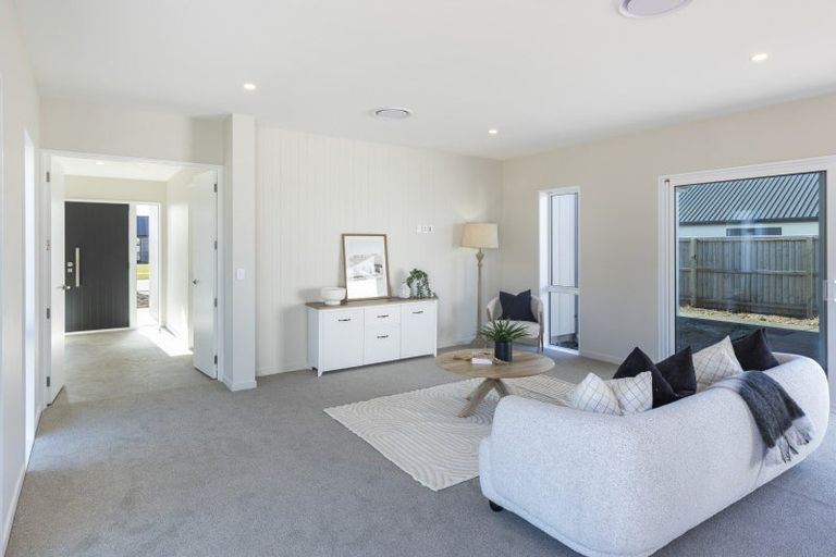 Photo of property in 143 Silver Peaks Drive, West Melton, 7618