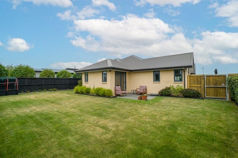 Photo of property in 23 Wakeman Way, Kaiapoi, 7630