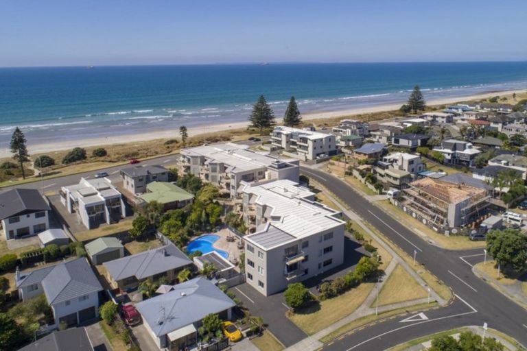 Photo of property in 206/178 Marine Parade, Mount Maunganui, 3116