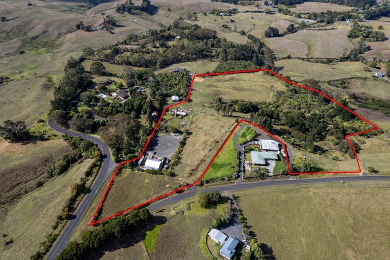 Photo of property in 11 Brewster Road, Pukekawa, Tuakau, 2696