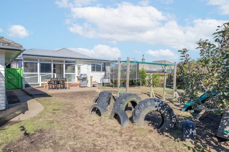 Photo of property in 52 Neal Street, Putaruru, 3411