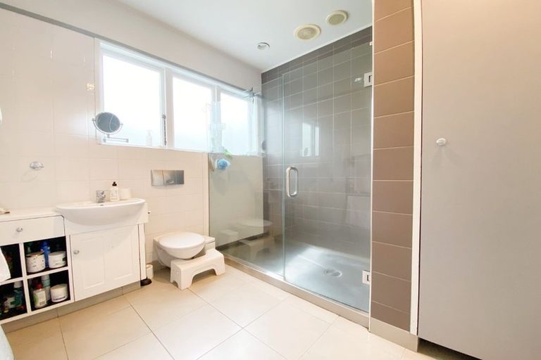 Photo of property in 19 St Aubyn Street, Devonport, Auckland, 0624