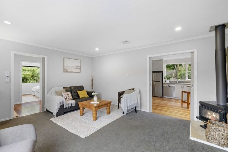 Photo of property in 5 Richmond Hill, Glenside, Wellington, 6037