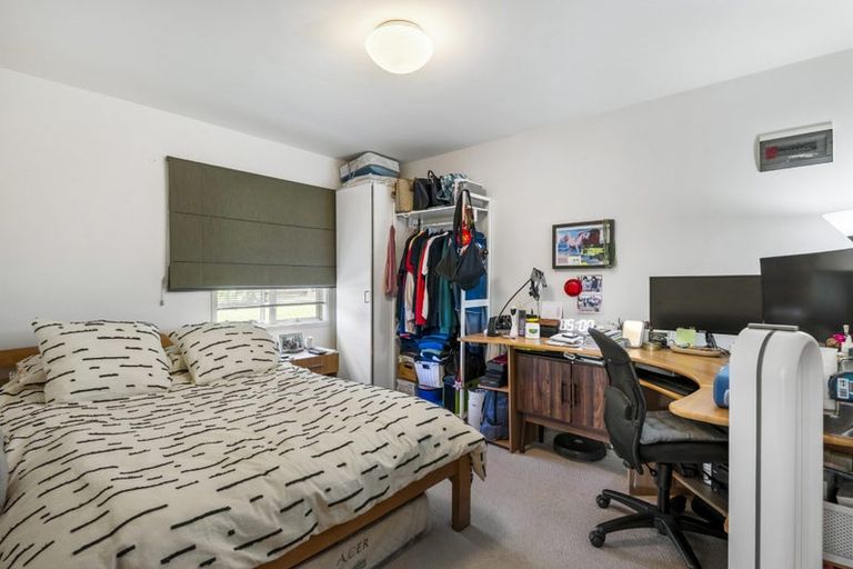 Photo of property in 38 Saddleback Rise, Murrays Bay, Auckland, 0630