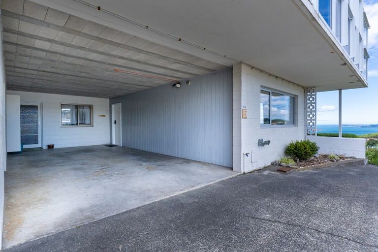 Photo of property in 14 Wattle Grove, Maungaraki, Lower Hutt, 5010