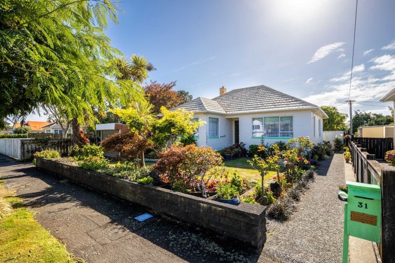Photo of property in 31 Wrantage Street, Westown, New Plymouth, 4310