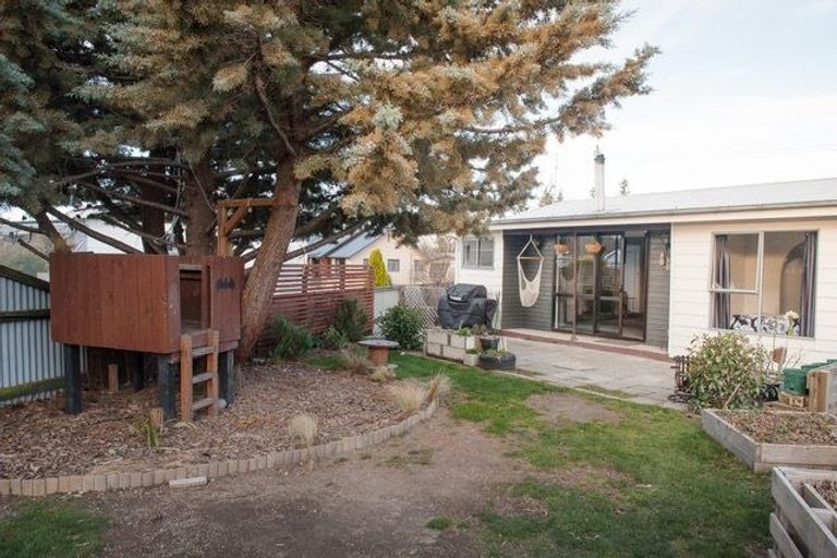Photo of property in 14 Maryburn Road, Twizel, 7901