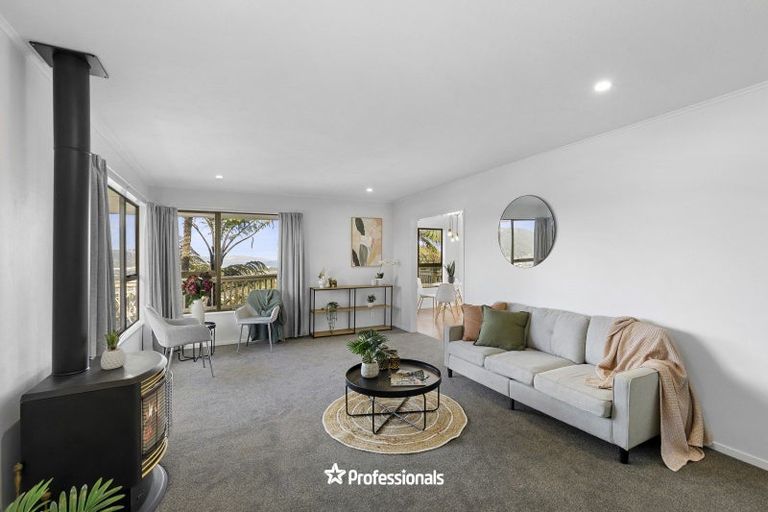 Photo of property in 14 Matuhi Street, Tirohanga, Lower Hutt, 5010