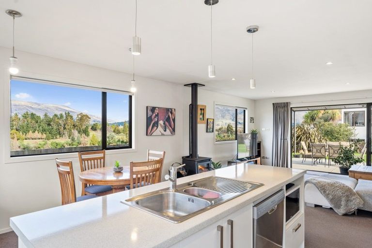 Photo of property in 20 Mount Iron Drive, Wanaka, 9305