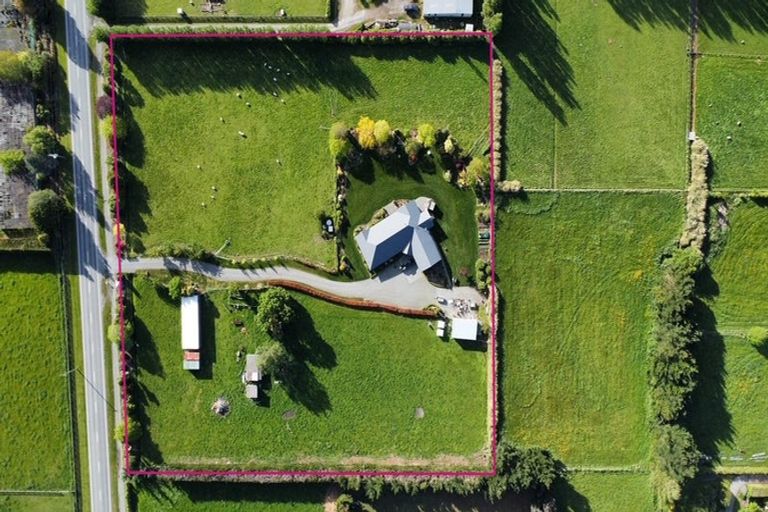 Photo of property in 107 Grahams Road, Tinwald, Ashburton, 7774