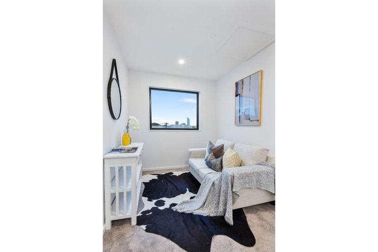 Photo of property in 3/258 Lake Road, Hauraki, Auckland, 0622