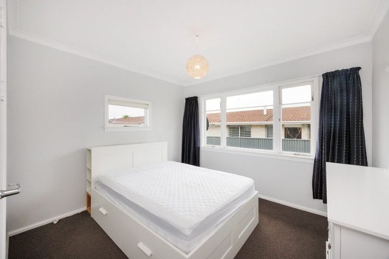 Photo of property in 35a Puriri Terrace, Roslyn, Palmerston North, 4414
