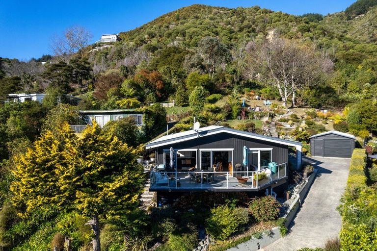 Photo of property in 7 Arthur Crescent, Waikawa, Picton, 7220