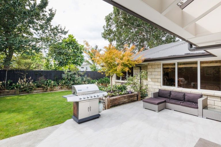 Photo of property in 9 Riverstone Grove, Hokowhitu, Palmerston North, 4410