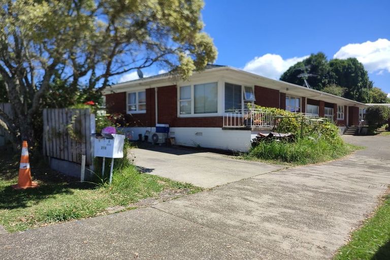 Photo of property in 2/218 Pakuranga Road, Pakuranga Heights, Auckland, 2010