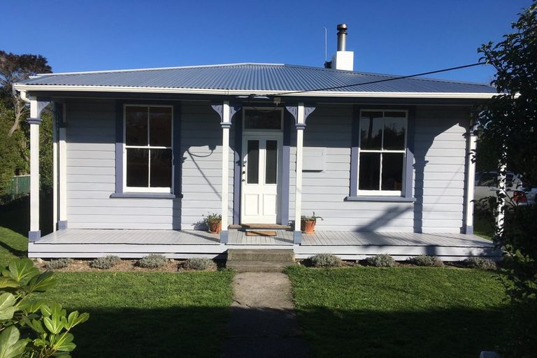 Photo of property in 4 Hayward Street, Featherston, 5710