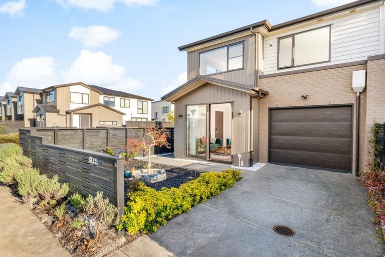 Photo of property in 15 Waterlily Street, Hobsonville, Auckland, 0616