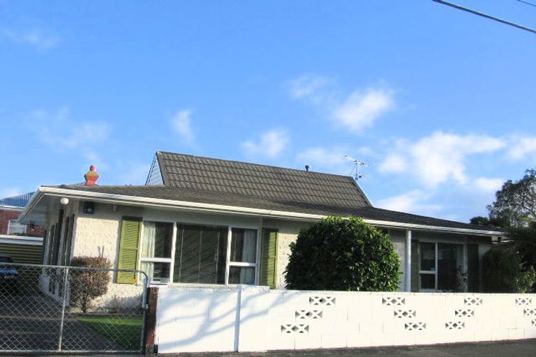 Photo of property in 82 Pretoria Street, Hutt Central, Lower Hutt, 5010