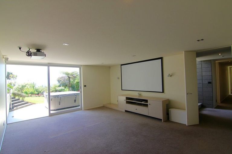 Photo of property in 25 Braemar Road, Castor Bay, Auckland, 0620