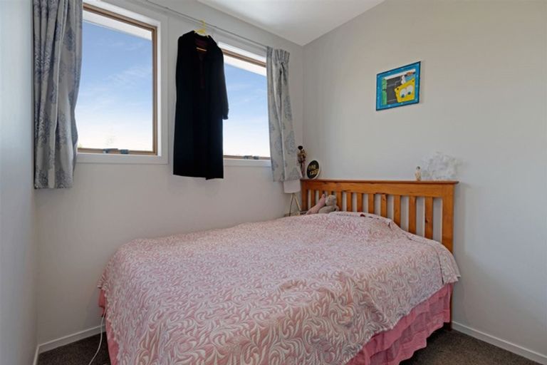 Photo of property in 20 Tanoa Place, Glendene, Auckland, 0602