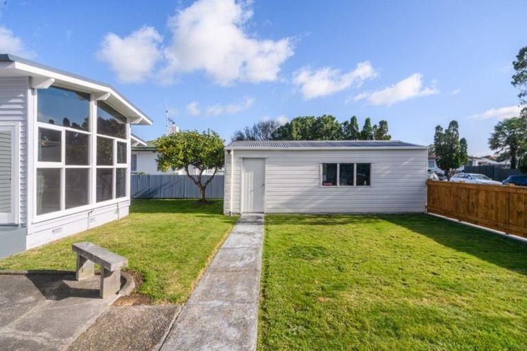 Photo of property in 7 Hartley Place, Awapuni, Palmerston North, 4412