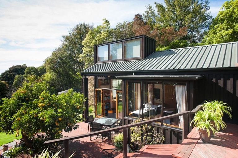 Photo of property in 7 Merlincote Crescent, Governors Bay, Lyttelton, 8971