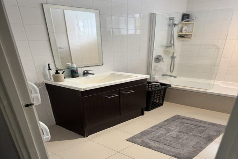 Photo of property in 32a Bayview Road, Bayview, Auckland, 0629