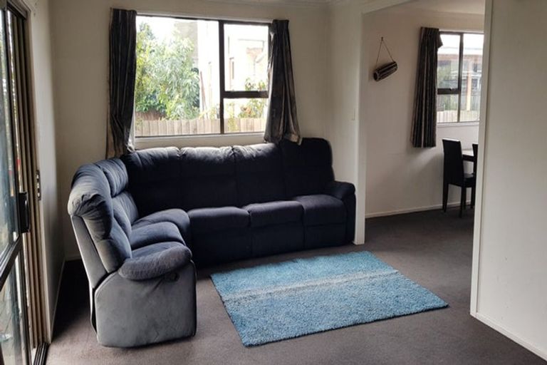 Photo of property in 54 Momorangi Crescent, Redwood, Christchurch, 8051
