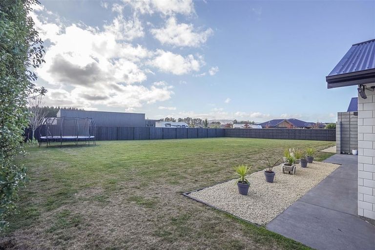 Photo of property in 14 Quail Way, Amberley, 7410