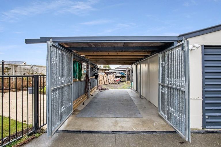 Photo of property in 20 Charnwood Crescent, Bishopdale, Christchurch, 8051