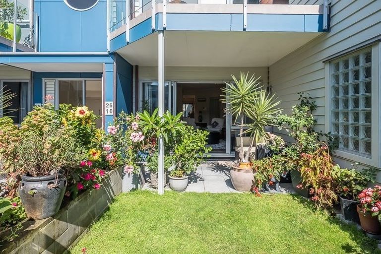 Photo of property in 10/4u Seaview Road, Paraparaumu Beach, Paraparaumu, 5032