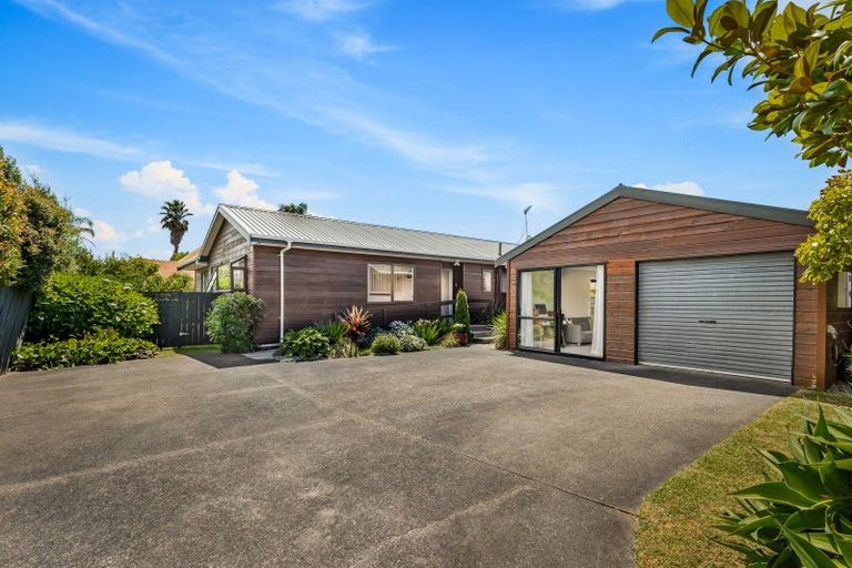 Photo of property in 31 Crampton Court, Orewa, 0931