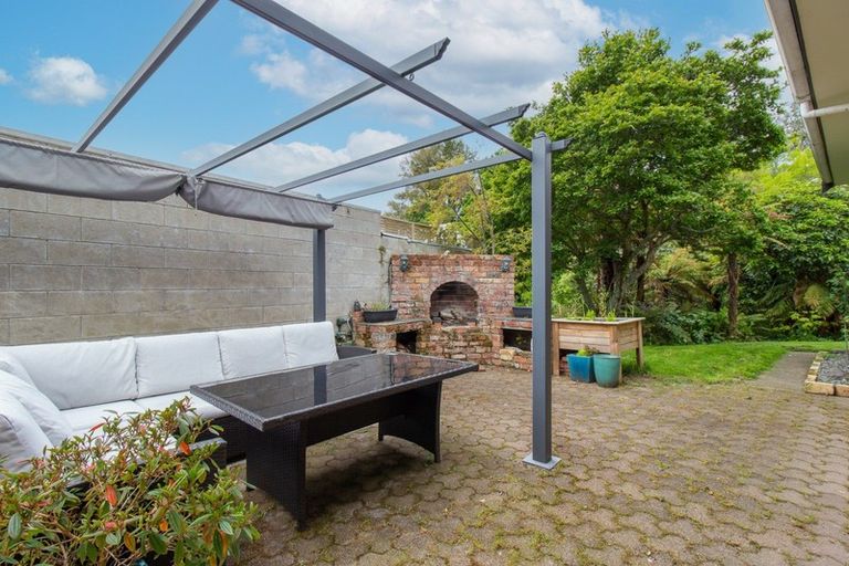 Photo of property in 5 Matipo Avenue, Pomare, Rotorua, 3015