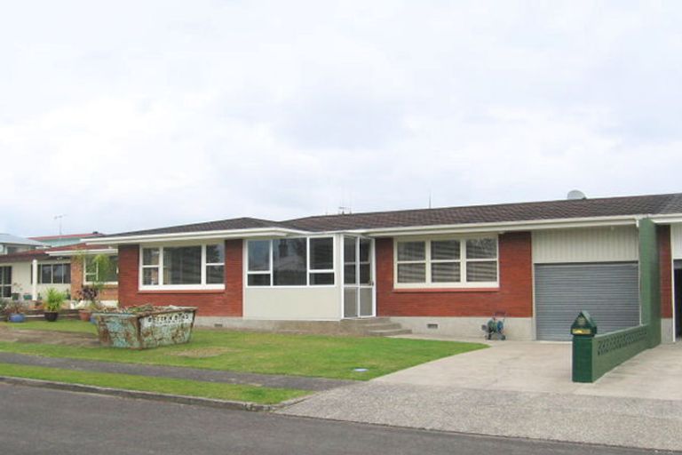 Photo of property in 2 Longwood Lane, Otumoetai, Tauranga, 3110