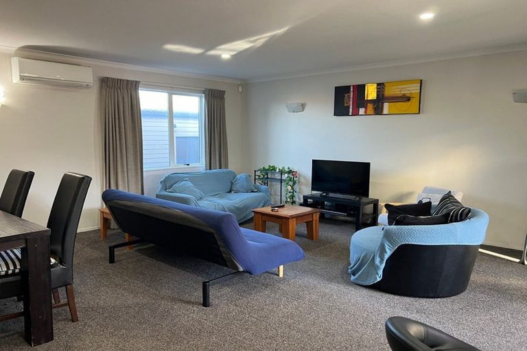 Photo of property in 325 Main South Road, Hornby, Christchurch, 8042