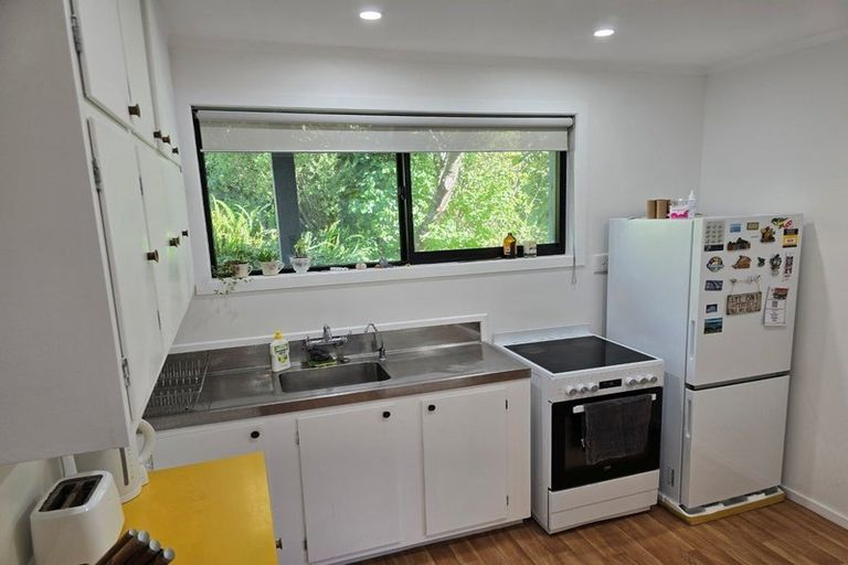 Photo of property in 24 Silverstream Road, Crofton Downs, Wellington, 6035