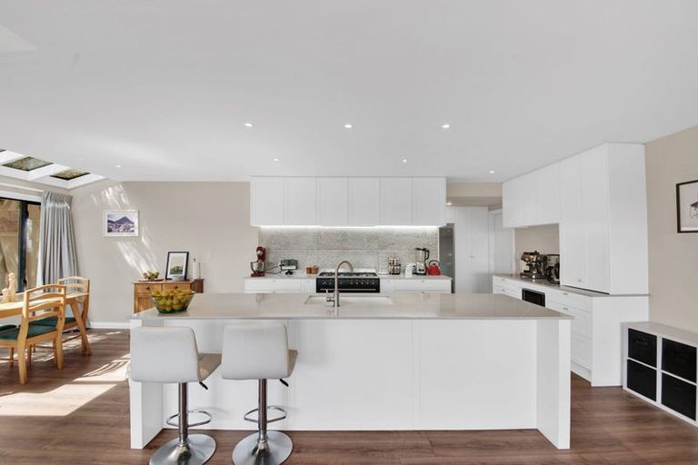 Photo of property in 20 Lucknow Place, Cashmere, Christchurch, 8022