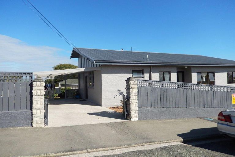 Photo of property in 9 Selwyn Street, South Hill, Oamaru, 9400