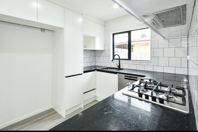 Photo of property in 115b Russell Road, Manurewa, Auckland, 2102