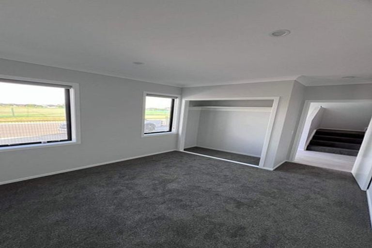 Photo of property in 6 Atutahi Lane, Papamoa Beach, Papamoa, 3118