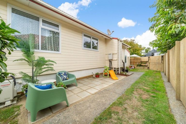Photo of property in 39 Naenae Road, Naenae, Lower Hutt, 5011