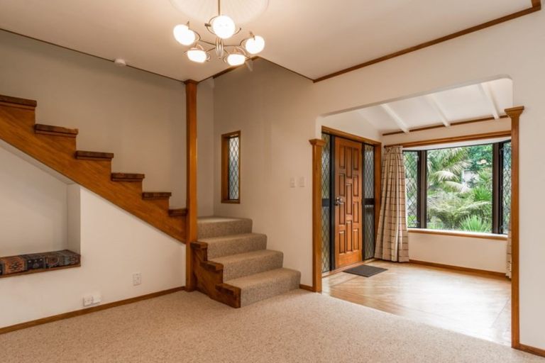 Photo of property in 72a Beach Road, Mellons Bay, Auckland, 2014