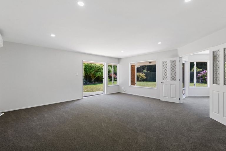Photo of property in 17 Flaxgrove Place, Parklands, Christchurch, 8083