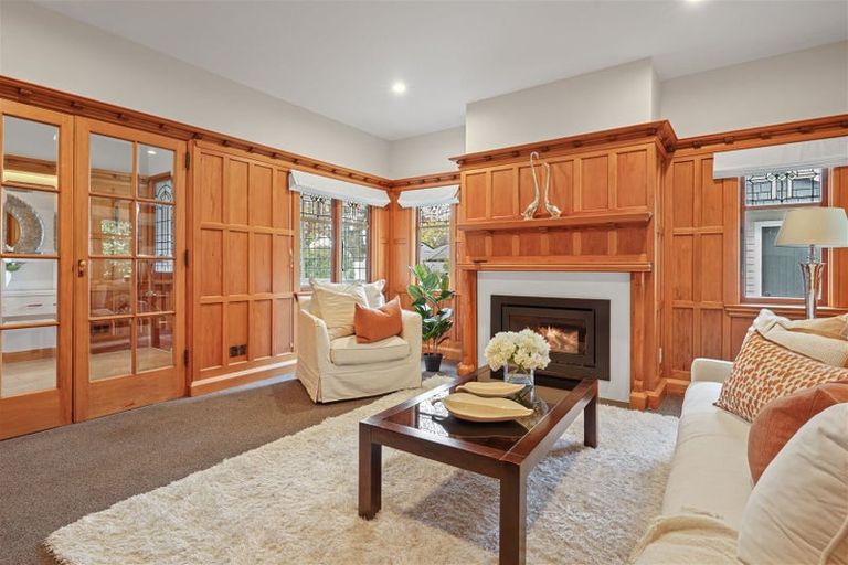 Photo of property in 1 Bradnor Road, Fendalton, Christchurch, 8052