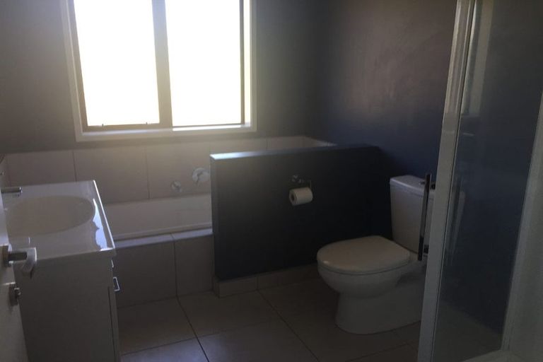 Photo of property in 4 Macdonald Heights, Feilding, 4702