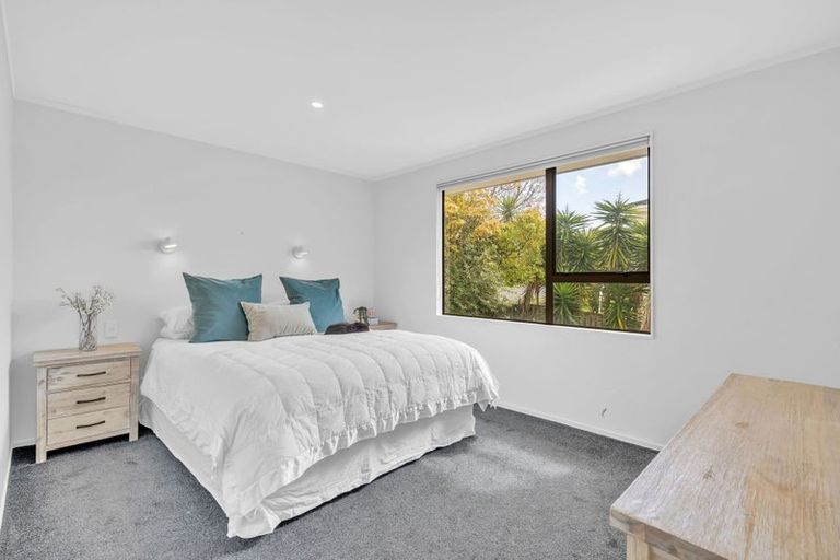 Photo of property in 8 Awatere Place, Snells Beach, 0920
